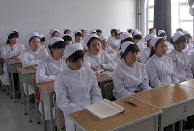 2023年重庆护理职业学院助产专业介绍