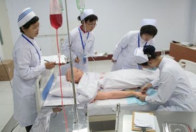 2023年如何报名成都华西卫校青羊校区