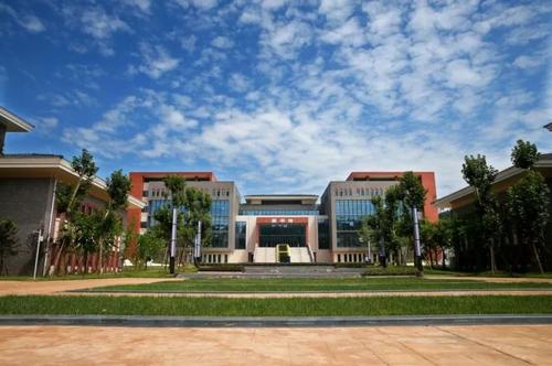 雅安职业技术学院