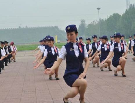 成都高铁学校多少钱一个学期 成都高铁学校多少钱一个学期