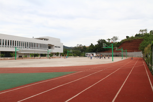 眉山市华西航空旅游学校
