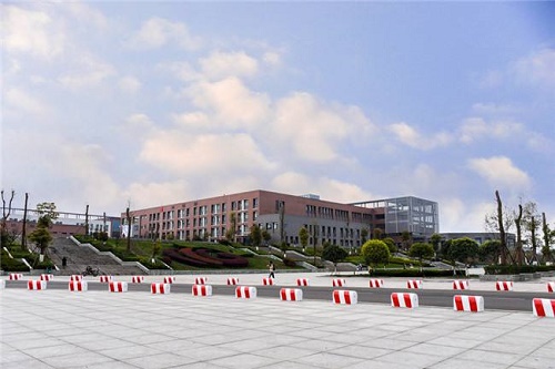 川南幼儿师范高等专科学校