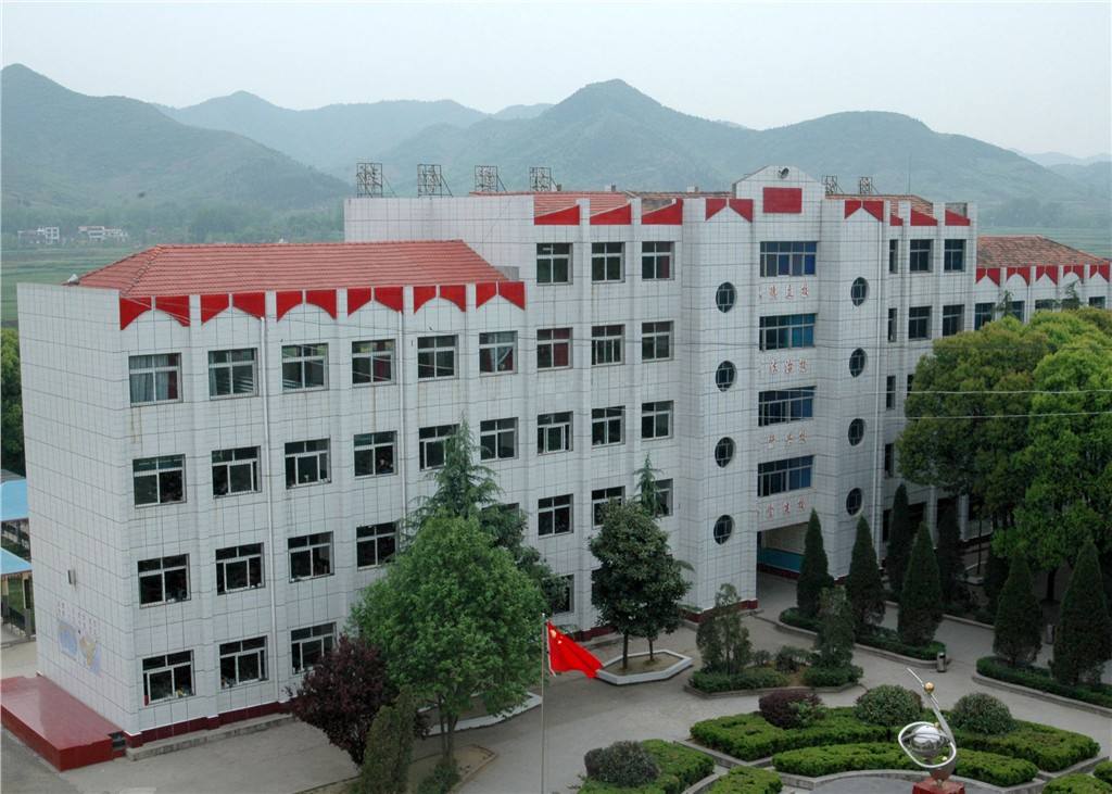 城口县坪坝职业高级中学