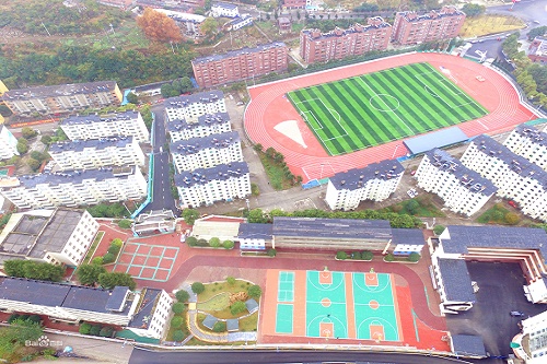 平坝黎阳技工学校