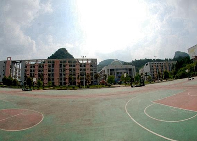 南阳第二中等职业学校2024年学费多少