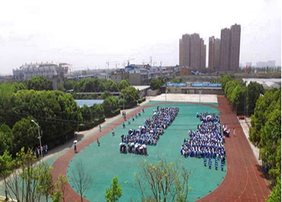 广西商贸高级技工学校2025年学费多少