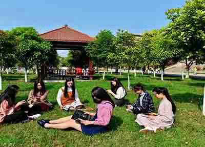 遵义计算机学校2024年报名一年多少学费