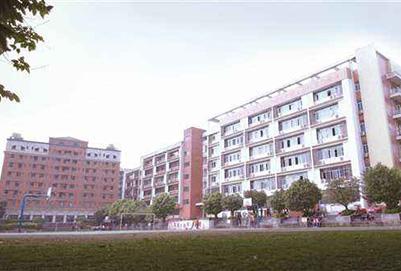 重庆华绣服装中等专业学校 重庆华绣服装中等专业学校