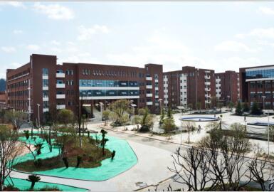 贵航高级技工学校 贵航高级技工学校